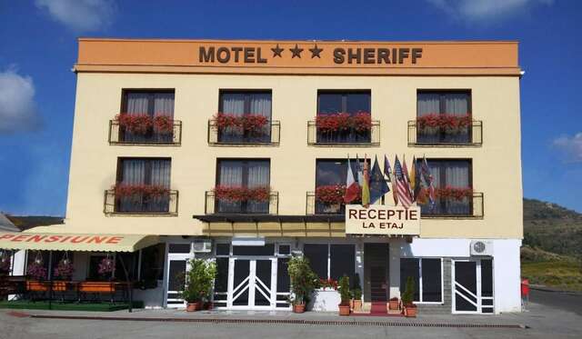Отель Hotel Sheriff Бистрица-12